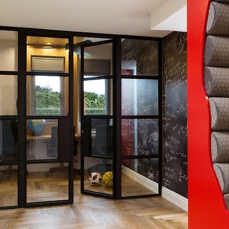 Colorful Bnb Apartment ハイファ エクステリア 写真