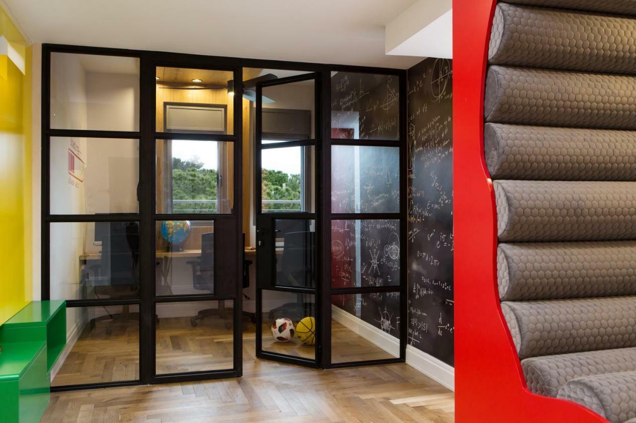 Colorful Bnb Apartment ハイファ エクステリア 写真
