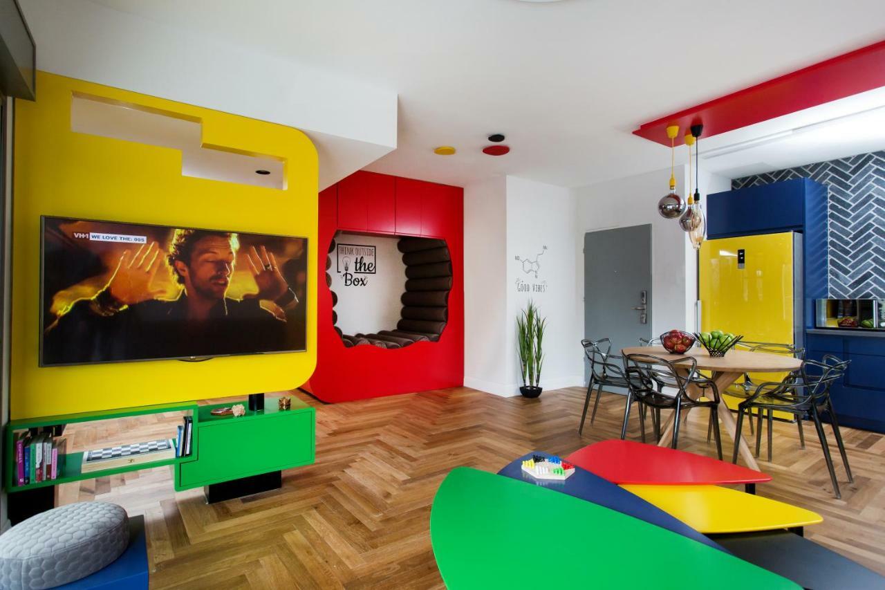 Colorful Bnb Apartment ハイファ エクステリア 写真