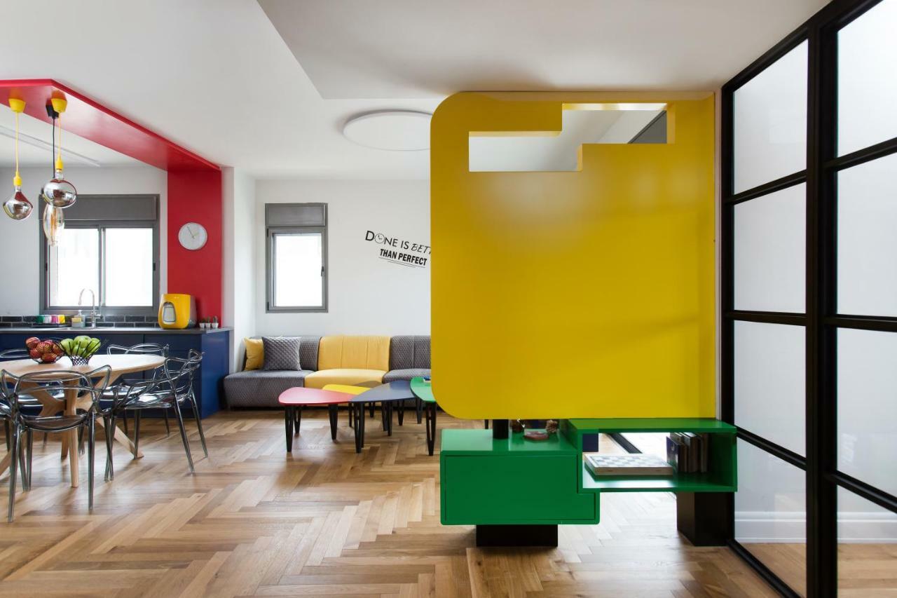 Colorful Bnb Apartment ハイファ エクステリア 写真
